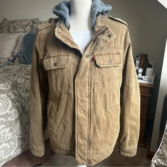 Levi’s Strauss Sherpa Lined Tan Jacket - Picture 3 of 13